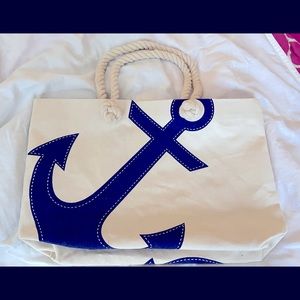 Nautical tote bag, heavy muslin fabric, rope handles, 12” fall-handle drop.